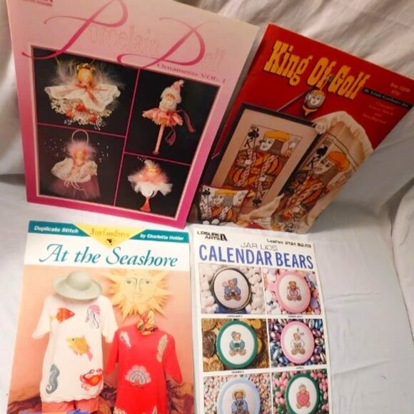 Vintage Crafting Pamphlets Cross Stitch-Needlepoint-Jar Lids - Doll Ornaments - Picture 1 of 6